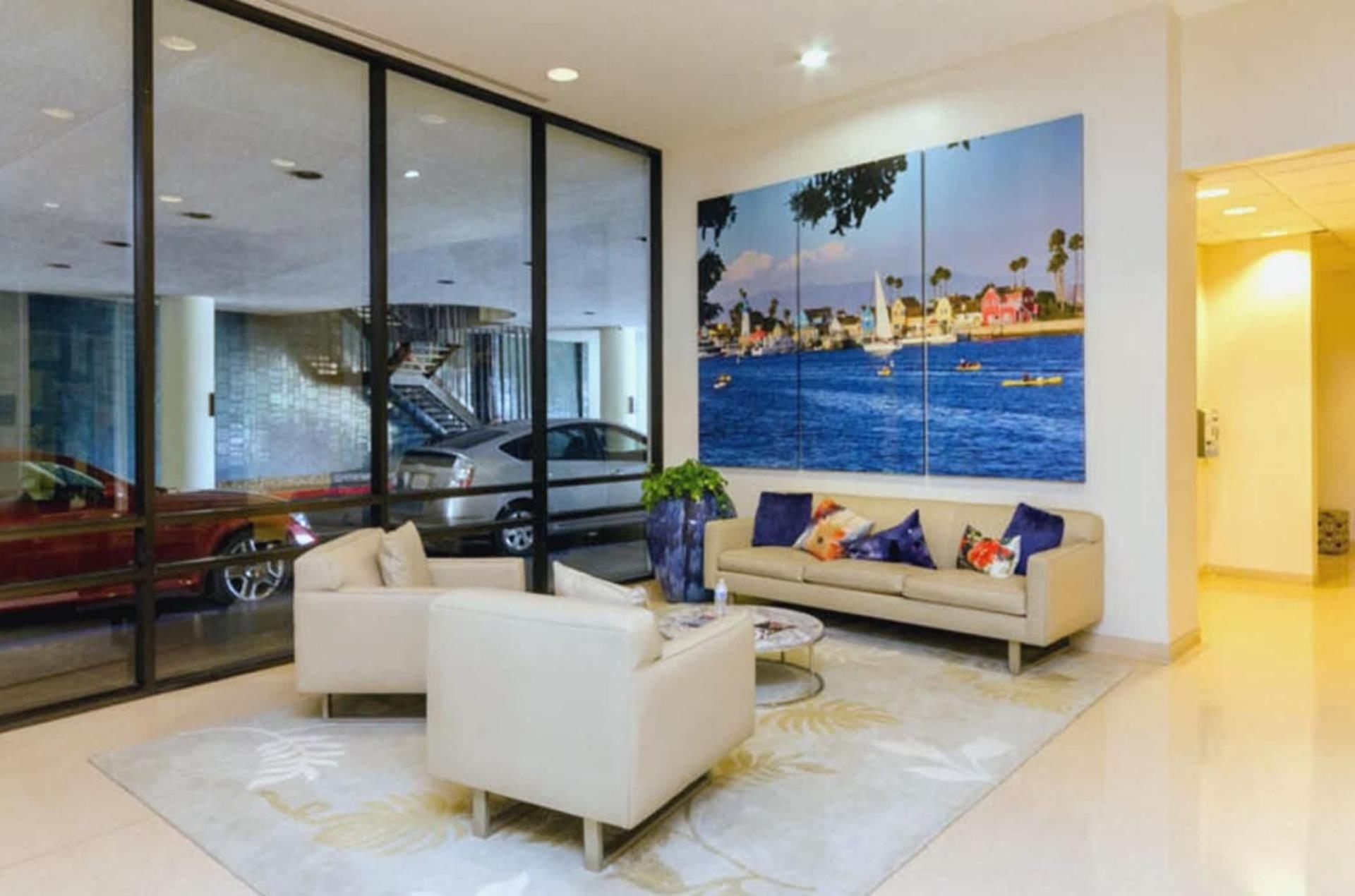 Renovated 3-bedroom Marina Appartamento *